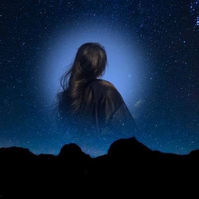 神秘的背影,探寻神秘背影背后的传奇故事